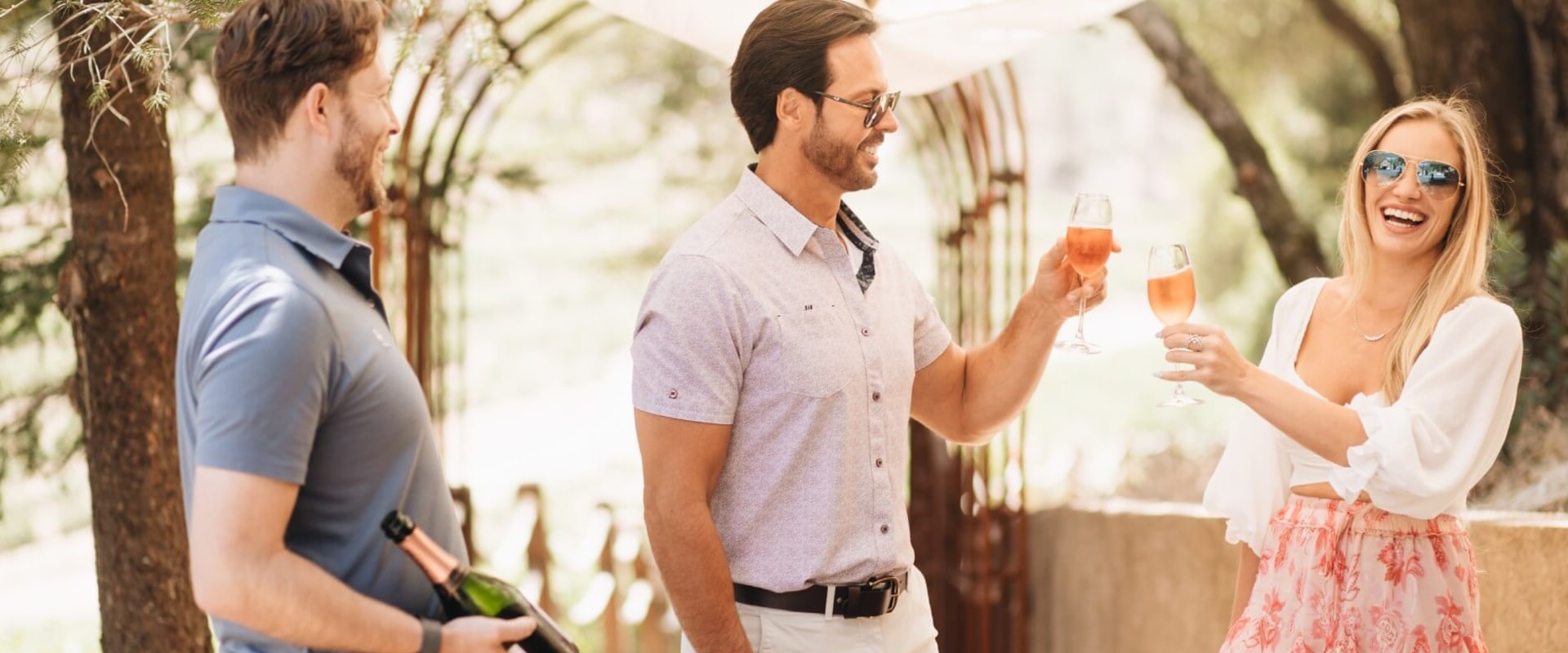 The Insider's Guide to Dress Codes for Bars in Southwestern Pennsylvania